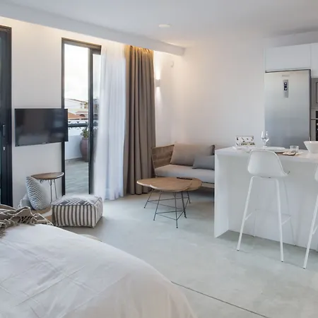 דירה Luxury With Sea Views And Heated Pool Ii - Adults Only *