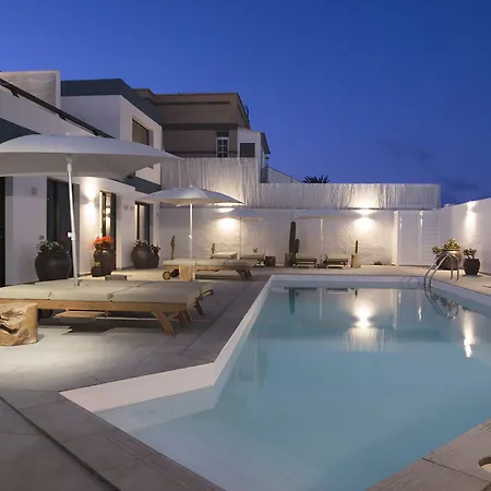 Luxury With Sea Views And Heated Pool Ii - Adults Only *