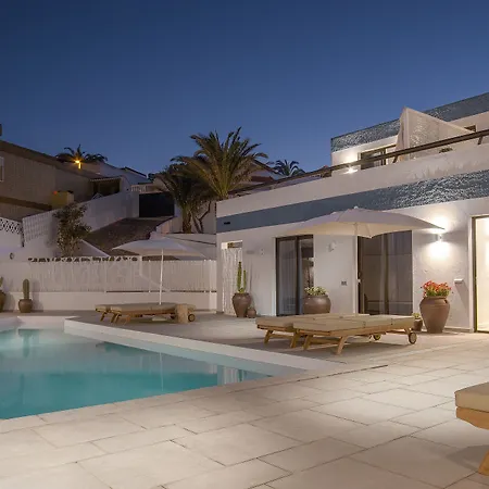 Luxury With Sea Views And Heated Pool Ii - Adults Only דירה טלדה
